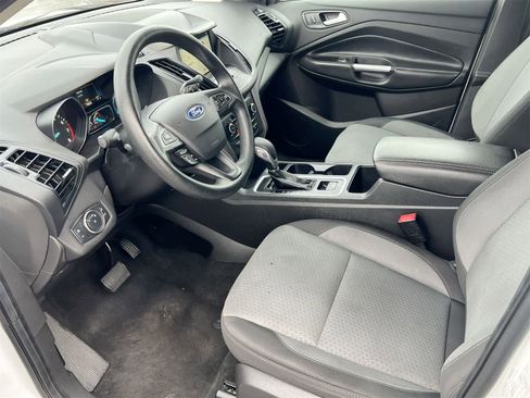 Used 2019 Ford Escape SE image 10