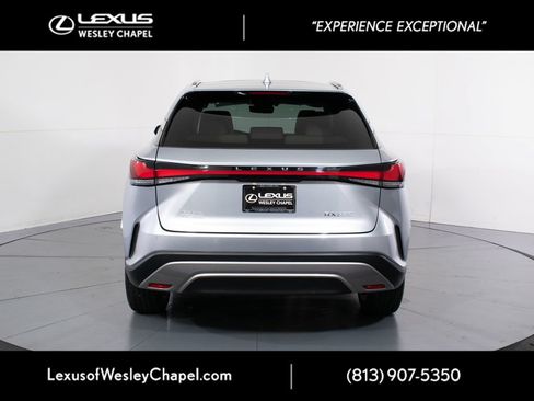 Used 2024 Lexus RX 350 FWD w/ Convenience Package image 5