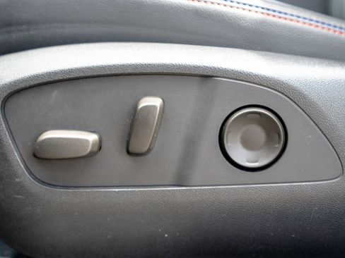 Certified 2024 Chevrolet Equinox EV RS FWD image 20