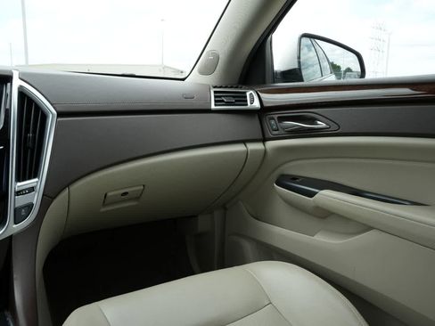 Used 2015 Cadillac SRX Luxury w/ Driver Awareness Package AWD/4WD image 8