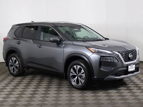Used 2023 Nissan Rogue SV AWD/4WD image 2