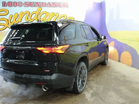 Used 2023 Chevrolet Traverse RS image 8