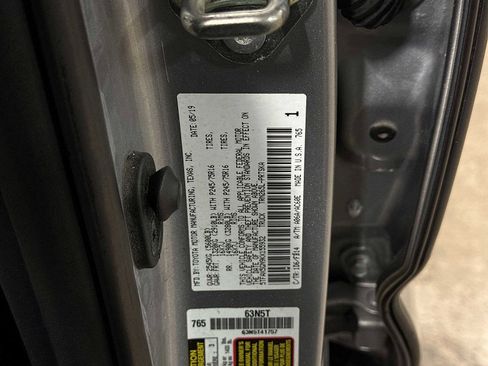 Used 2019 Toyota Tacoma SR w/ SR Convenience Package image 14