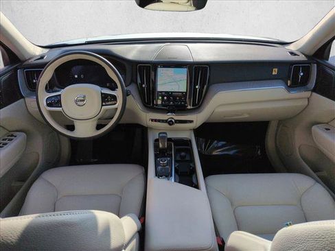 Used 2025 Volvo XC60 T8 Plus w/ Protection Package Premier AWD/4WD image 18