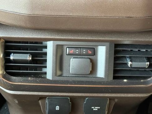 Used 2025 Ford F150 King Ranch w/ FX4 Off-Road Package AWD/4WD image 16