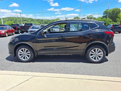 Used 2019 Nissan Rogue Sport SV AWD/4WD image 4