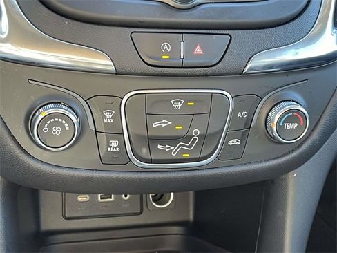 Certified 2022 Chevrolet Equinox LT image 19