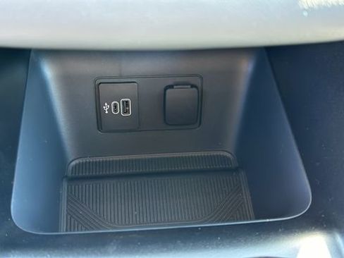 New 2026 Ford Explorer Active image 24