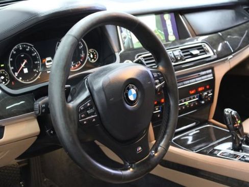 Used 2015 BMW 750Li xDrive AWD/4WD image 15