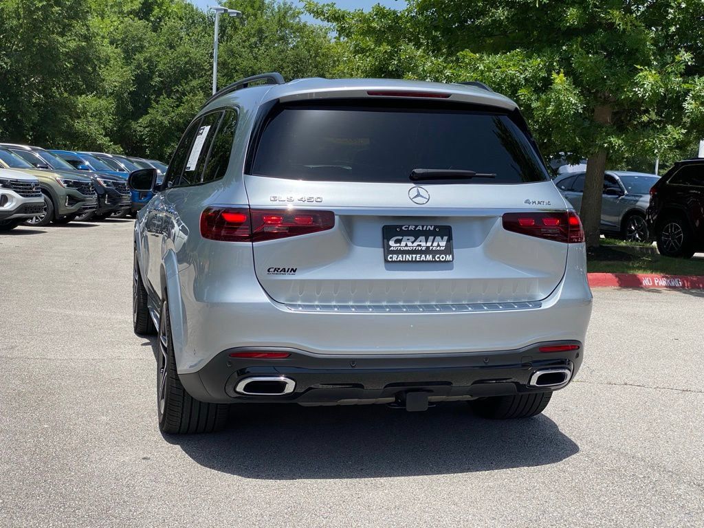 Used 2025 Mercedes-Benz GLS 450 4MATIC image 5