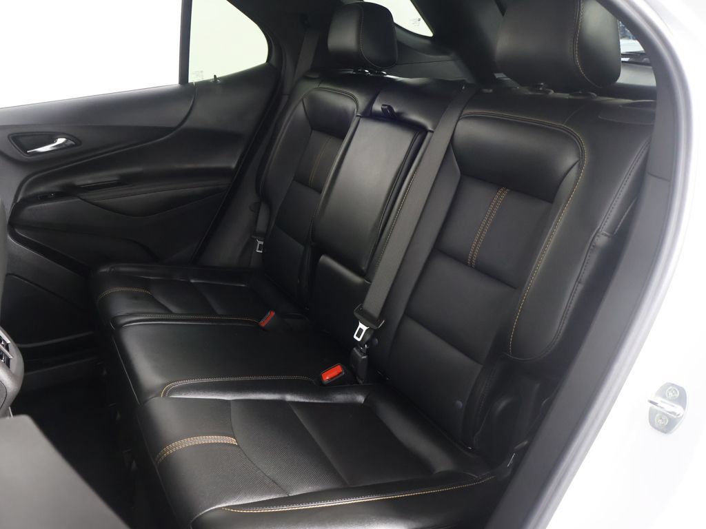 Used 2023 Chevrolet Equinox Premier FWD image 32