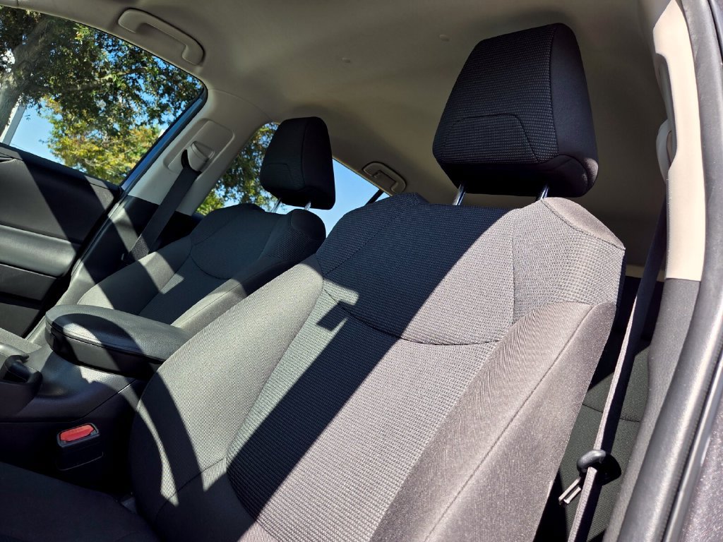 Used 2024 Toyota RAV4 LE AWD/4WD image 11
