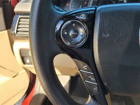 Used 2017 Honda Accord LX image 27