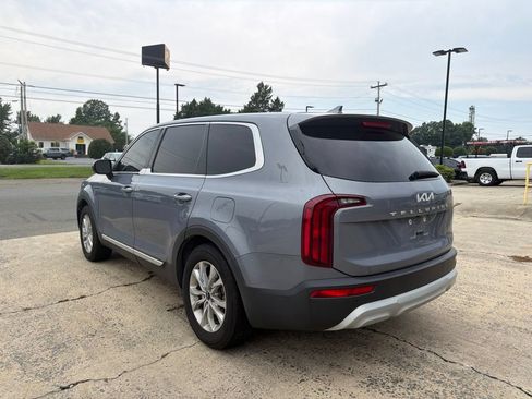 Used 2022 Kia Telluride LX FWD image 5