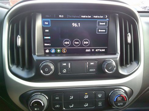 Used 2022 GMC Canyon Elevation w/ Trailering Package image 18