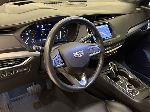 Used 2021 Cadillac XT4 Premium Luxury FWD image 20