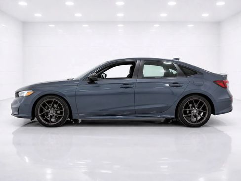 Used 2025 Honda Civic Sport image 3
