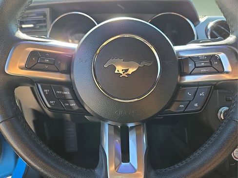 Used 2017 Ford Mustang Coupe image 31