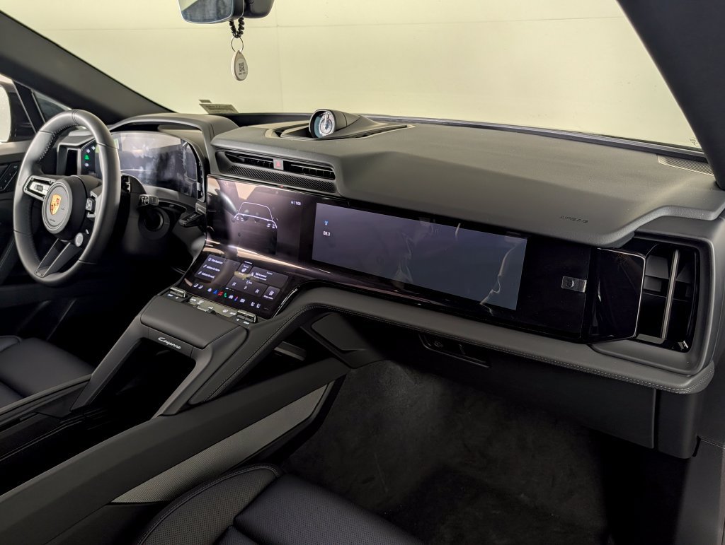 New 2026 Porsche Cayenne Electric AWD/4WD image 20