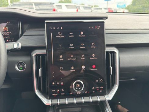 Used 2026 GMC Acadia Elevation w/ Elevation Premium Package FWD image 24