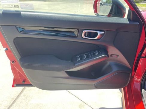 Used 2025 Honda Civic Sport image 21