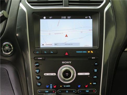 Used 2019 Ford Explorer Platinum image 28