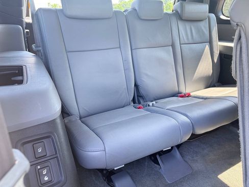 Used 2010 Toyota Sequoia Limited AWD/4WD image 18