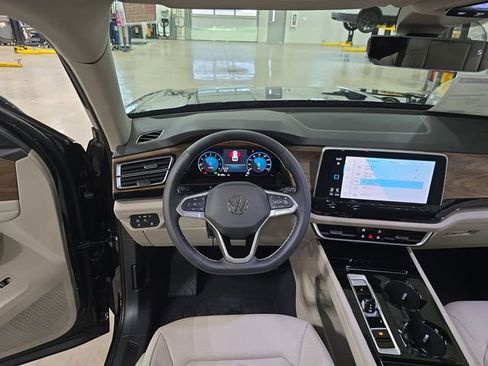New 2026 Volkswagen Atlas SE AWD/4WD image 13