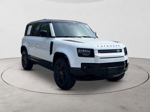 New 2025 Land Rover Defender 110 X-Dynamic SE image 7