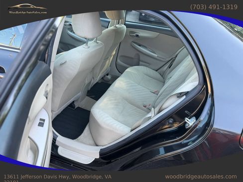 Used 2013 Toyota Corolla LE FWD image 12