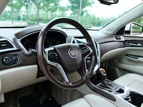 Used 2014 Cadillac SRX Premium w/ Driver Assist Package FWD image 44