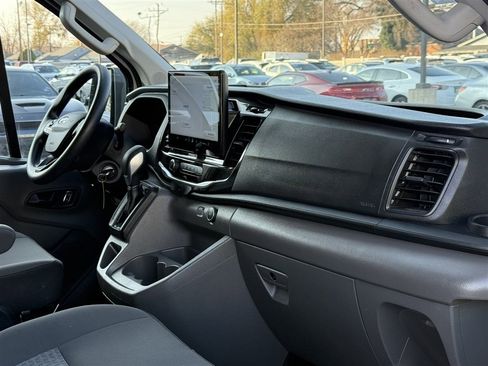 Used 2023 Ford Transit 350 XLT image 20