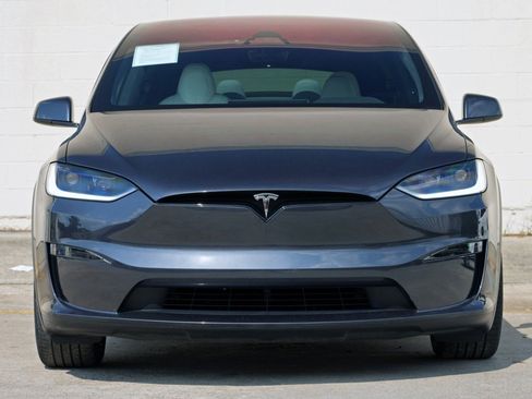 Used 2025 Tesla Model X Plaid AWD/4WD image 7