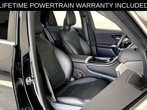 Used 2025 Mercedes-Benz GLC 350e 4MATIC image 9