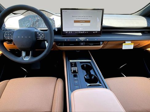 New 2026 Lexus ES 350e FWD image 5