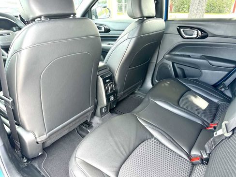 New 2026 Jeep Compass Latitude AWD/4WD image 23