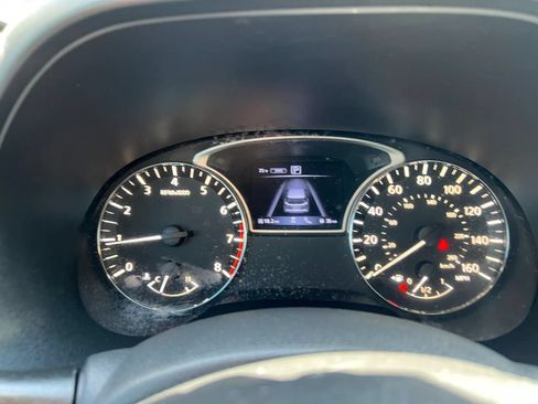 Used 2019 Nissan Pathfinder SV w/ Cargo Package AWD/4WD image 16