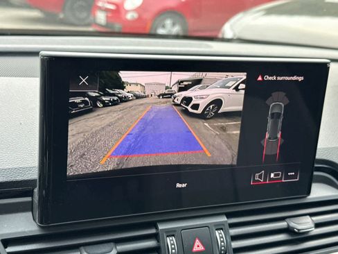 Used 2022 Audi Q5 2.0T Premium w/ Convenience Package image 19