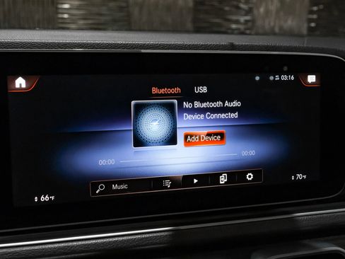 Used 2020 Mercedes-Benz GLE 350 w/ Parking Assist Package image 26