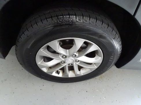 Used 2019 Hyundai Santa Fe SE FWD image 24