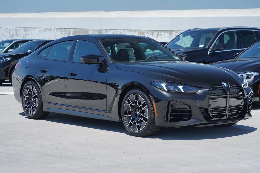 New 2026 BMW M440i w/ Premium Package RWD image 3