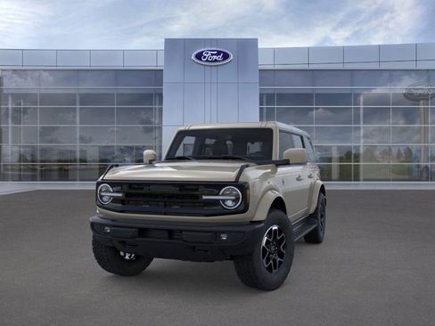 New 2025 Ford Bronco Outer Banks image 2