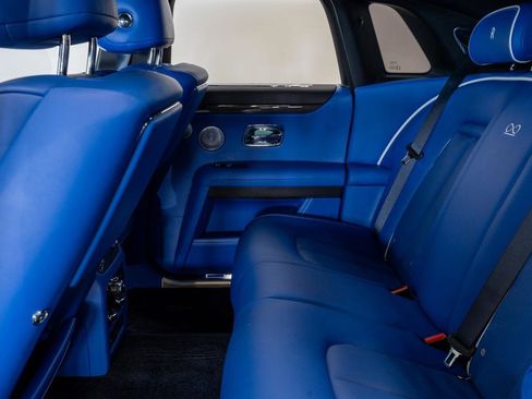 Used 2022 Rolls-Royce Ghost Black Badge image 12