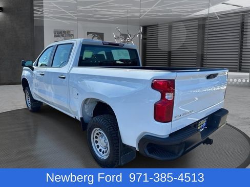 Used 2024 Chevrolet Silverado 1500 W/T w/ Z71 Off-Road Package AWD/4WD image 7