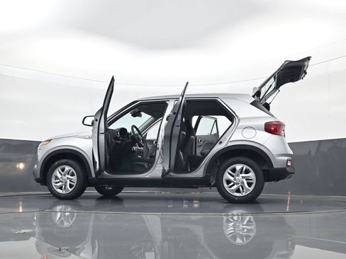 New 2026 Hyundai Venue SE FWD image 34