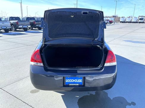 Used 2009 Chevrolet Impala LT image 22