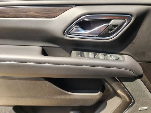 Used 2021 Chevrolet Tahoe Z71 w/ Z71 Off-Road Package image 27