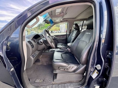 Used 2016 Nissan Frontier PRO-4X AWD/4WD image 9