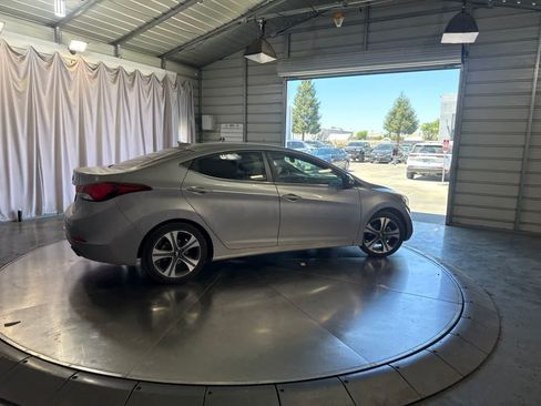 Used 2016 Hyundai Elantra Sport w/ Option Group 03 FWD image 4
