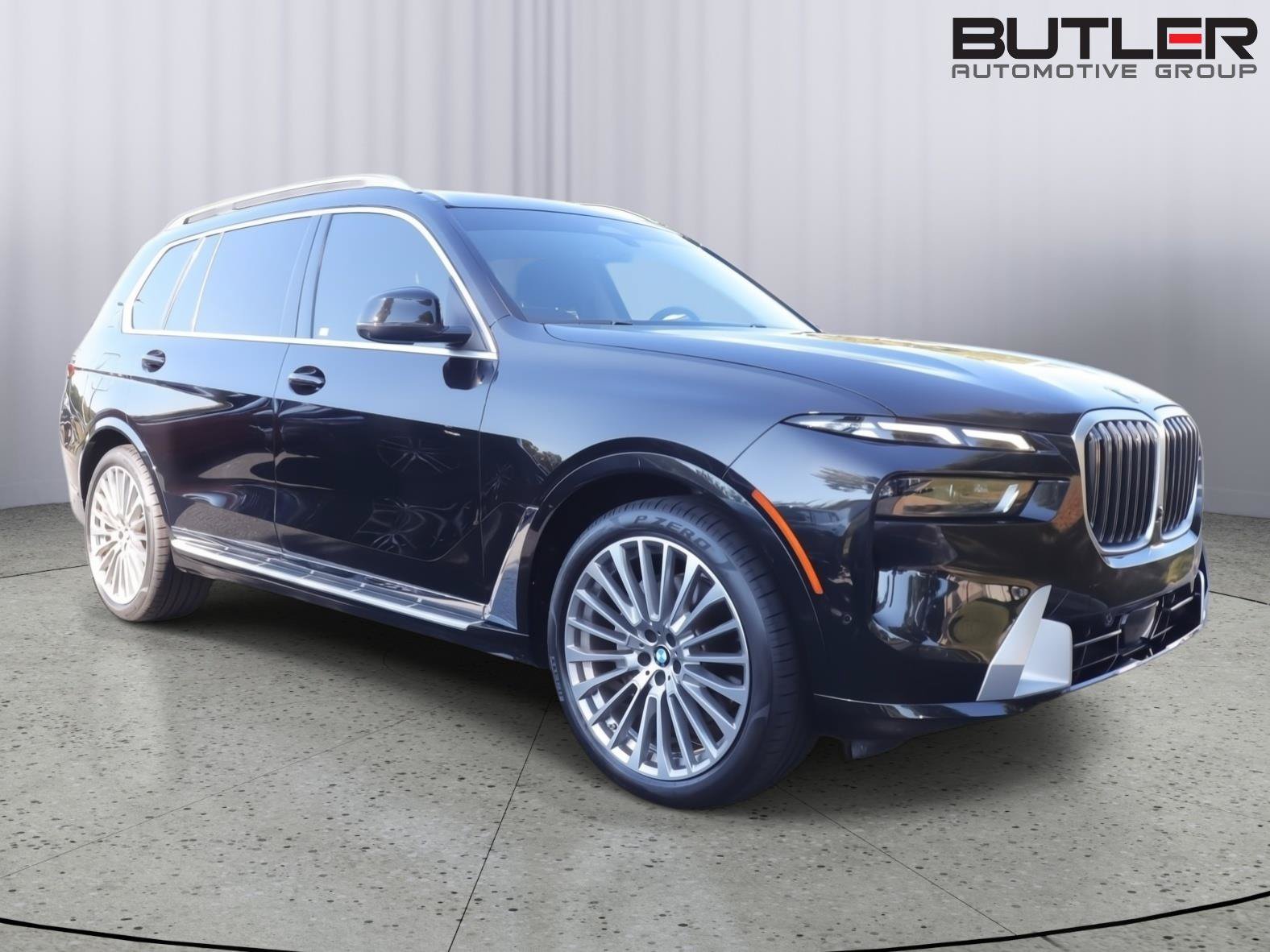Used 2024 BMW X7 xDrive40i w/ Premium Package AWD/4WD image 8